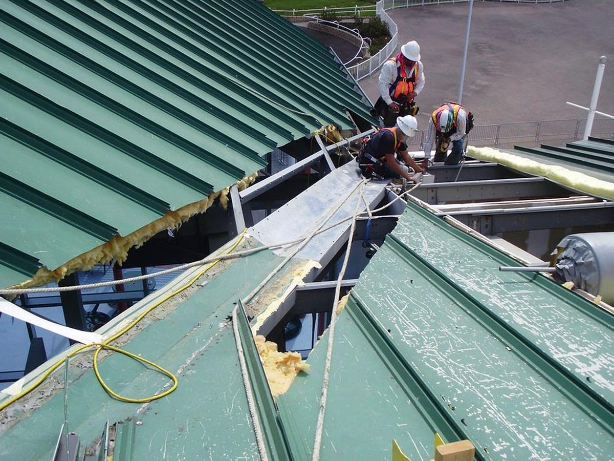 montaj tabla faltuita pentru Reparatii si Montaj Acoperis Dorohoi