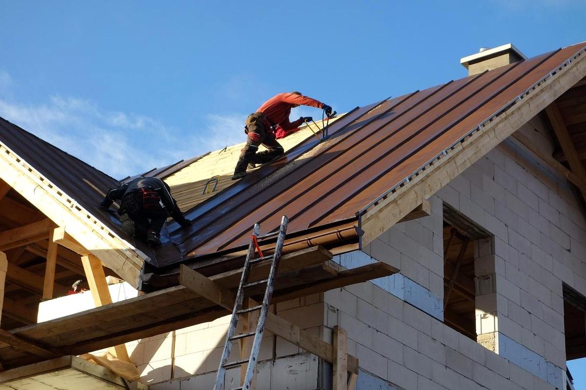 montaj tigla metalica pentru Reparatii si Montaj Acoperis Mihaileni