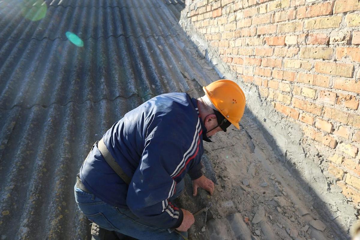 reparatie infiltratii acoperis pentru Reparatii si Montaj Acoperis Sulita